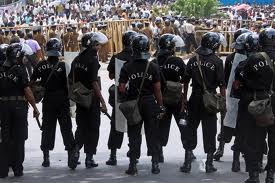 මරා රෙජිමයට එරෙහි ජනබලය පොලිසියට නැවතිය හැකිද?