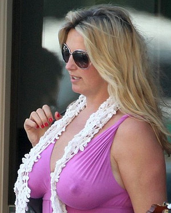 Penny lancaster nude