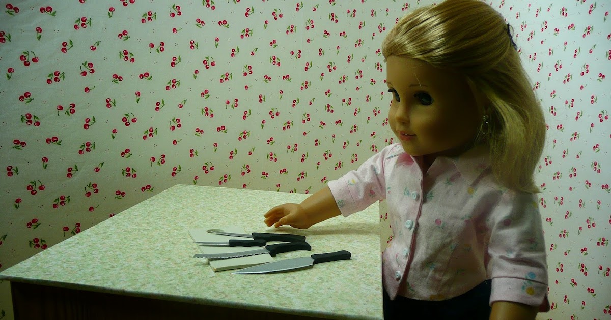 joanne's 18" dolls Knife Experiment