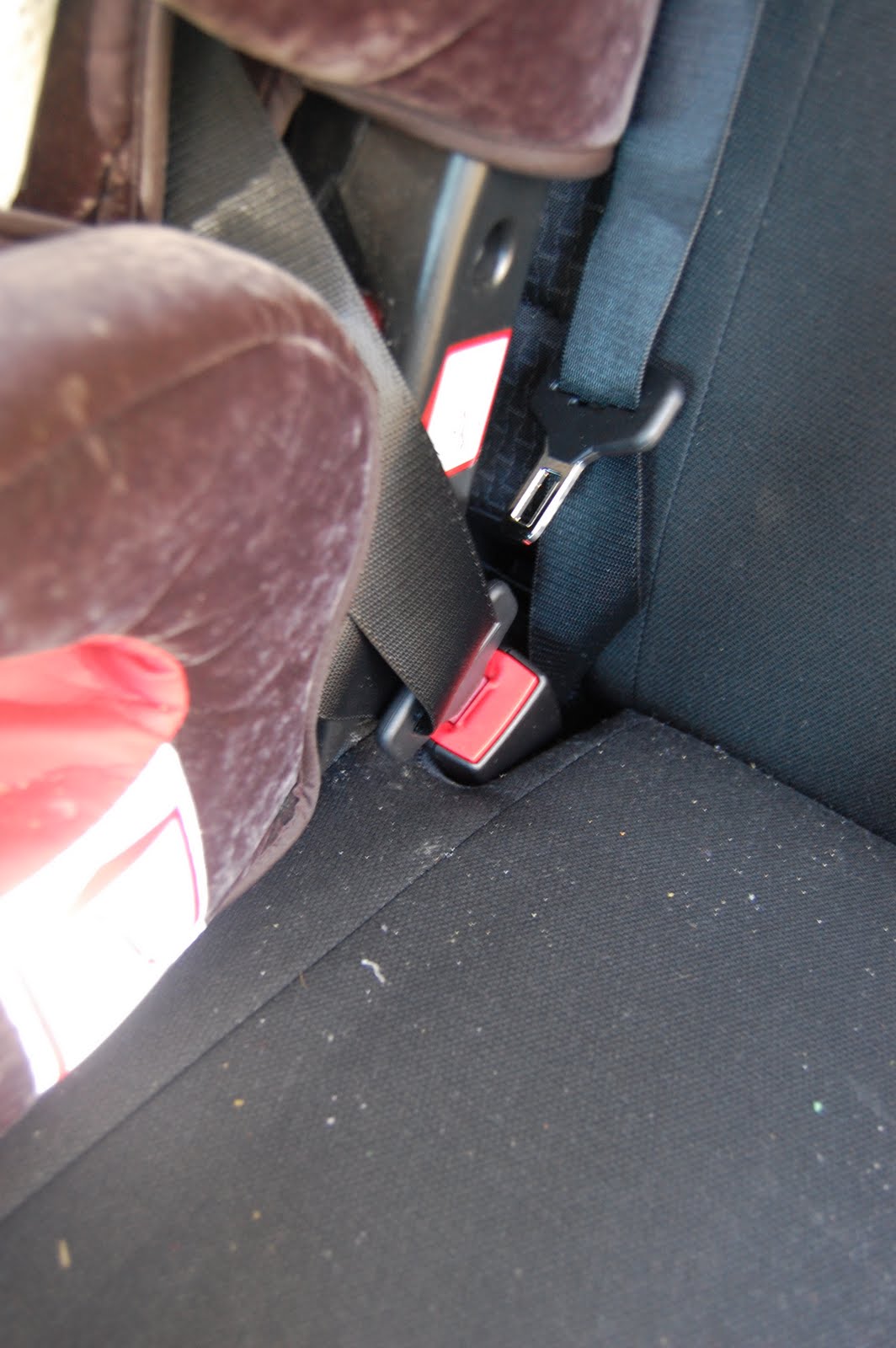 siege auto groupe 3 etroit