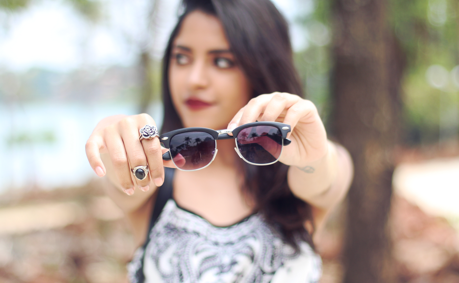 anel, anéis, boho, boho chic, pedra, rosa, flor, clubmaster, ray ban, rayban, 50mm, canon, exemplo, foto, fotos, look do dia, ootd, lookbook,
