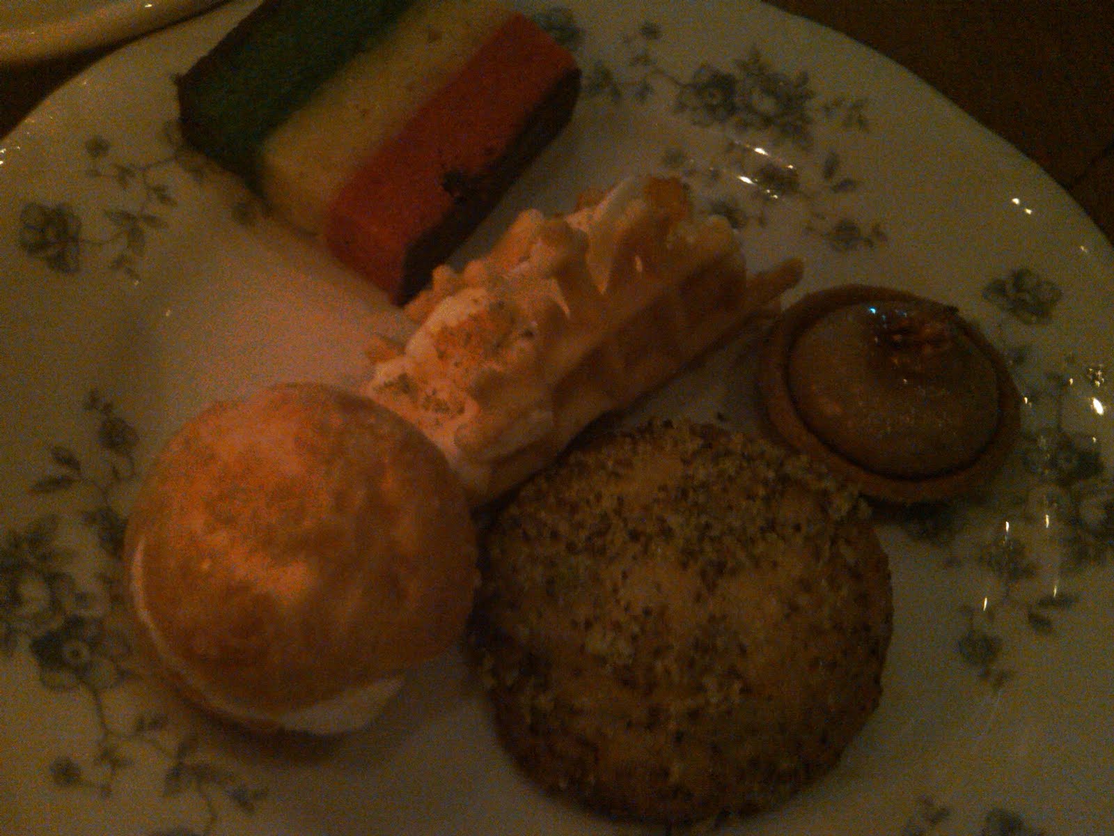 Please Lick Me - A Mikes Apartment Porn Movie