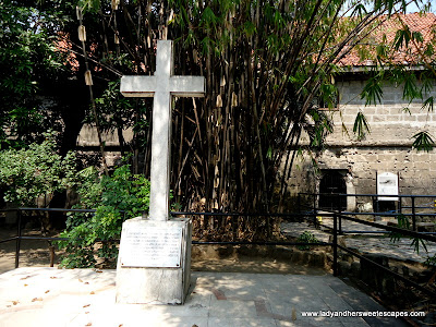 The Memorial Cross at fort Santiago