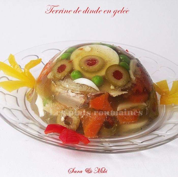 Les plats roumaines Terrine de dinde en gelée