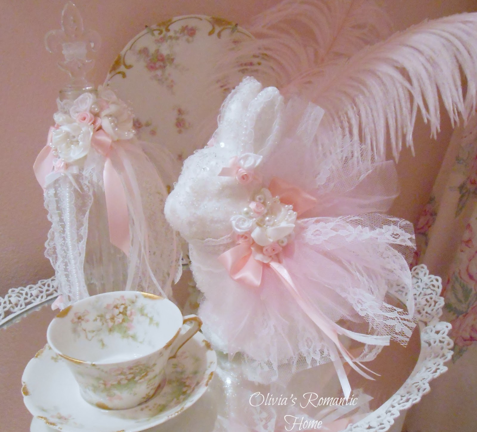 http://1.bp.blogspot.com/-EPXJ4F3LHy8/USjD5p4Gv7I/AAAAAAAAHas/VM1cfiRlKzM/s1600/a+a+pink+bunny+1.jpg