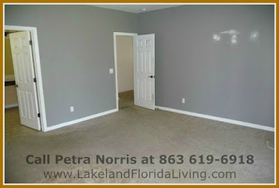 Relaxation is everywhere in this elegantly designed Oaklanding Blvd home for sale in Mulberry FL.