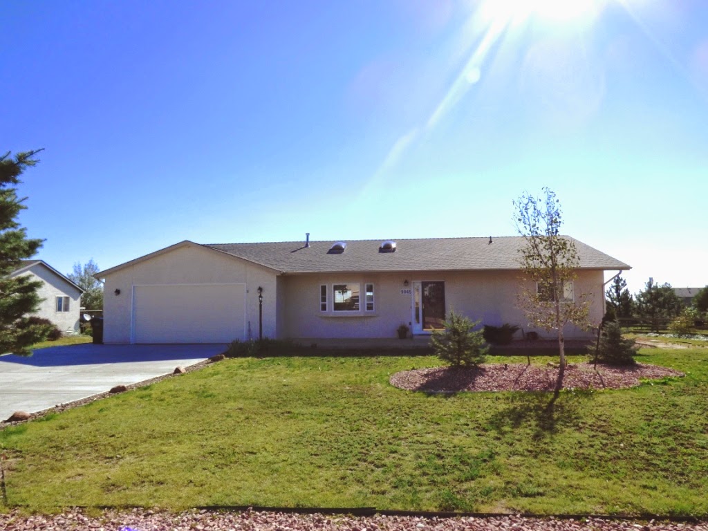 For Sale - Just Listed - 3 Bedroom Spacious Stucco Rancher on 1/2 Acre in Peyton, Colorado 80831!