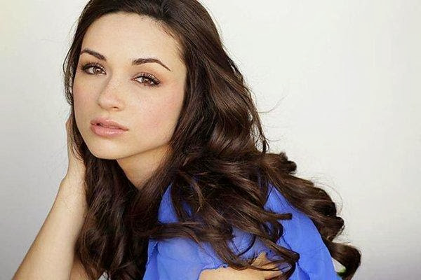 Crystal Reed Hd Wallpapers