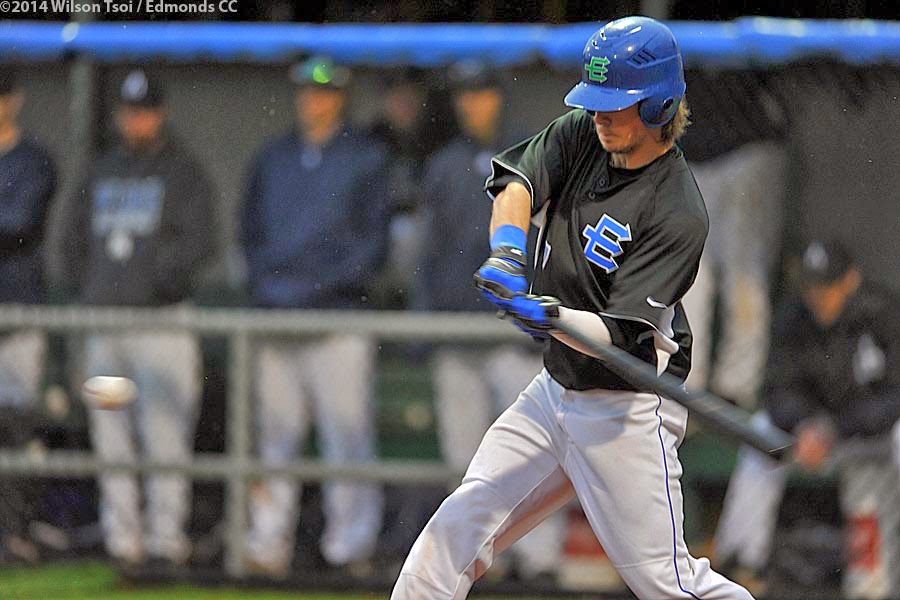 EdCC Tritons Edmonds Baseball on a Roll