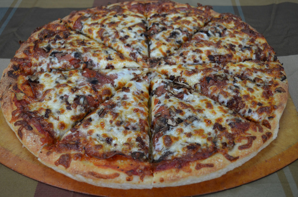 Okanagan Pizza Kelowna Pizza Delivery Everybody loves Pepperoni Pizza