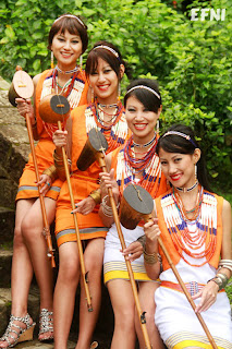 Tetseo Sisters - EF News International