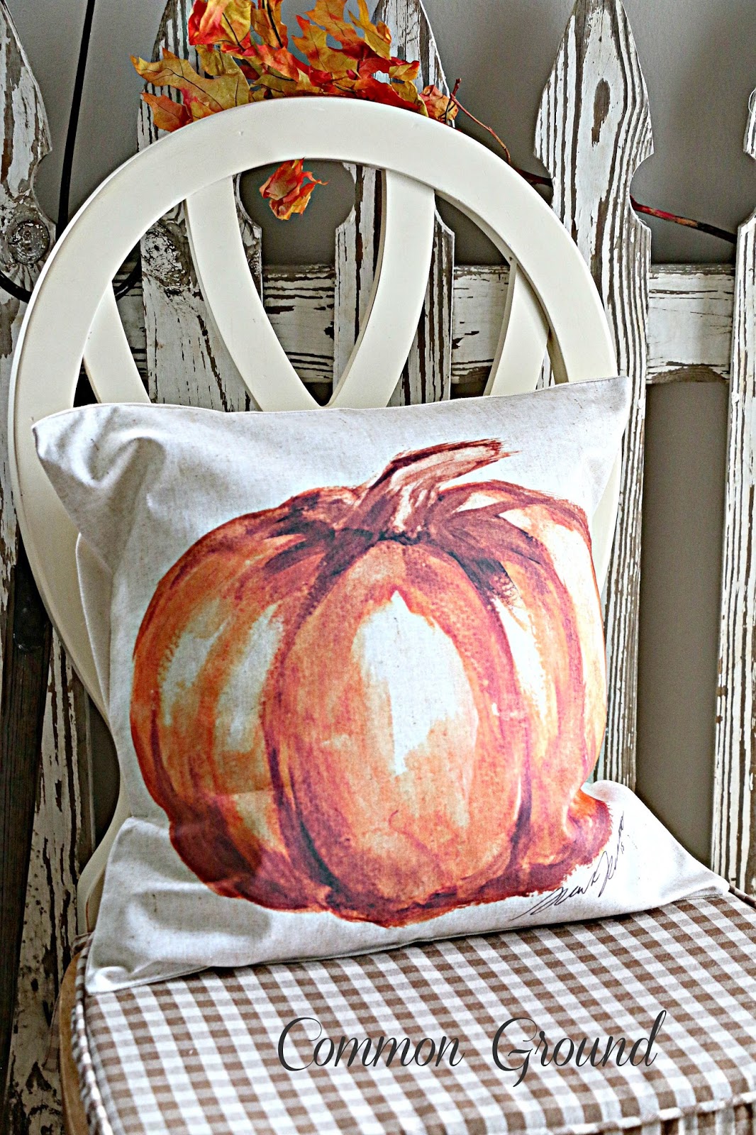 common ground "Pick Your Pillow" Fall Give Away!