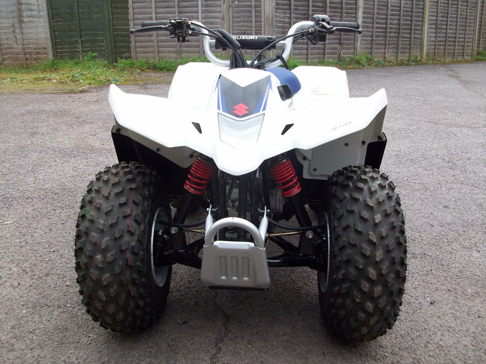 SUZUKI QUADSPORT Z50 SUZUKI QUADSPORT Z50 MINI QUAD BIKE (PETROL ENGINE)