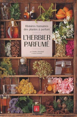 Herbier-parfume-1.jpg