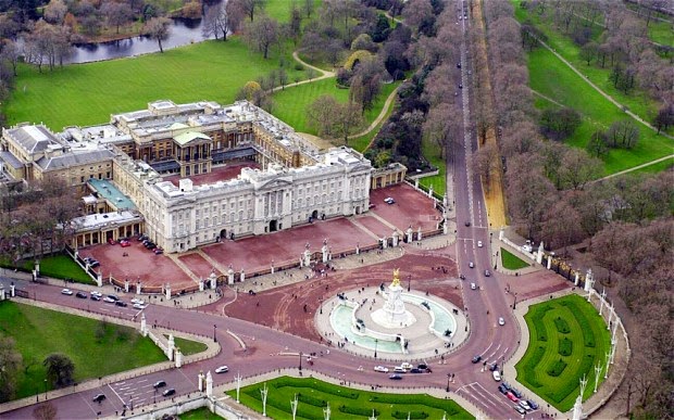 Buckingham Palace Vertical Destinations