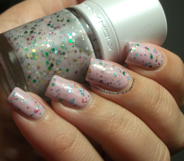 The Clockwise Nail Polish Misa Pinky Promise & Tony Moly GS09