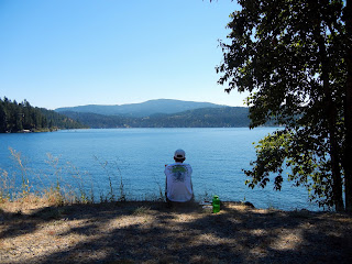 Picnic lunch on the shoreline of Couer d'Alene Lake