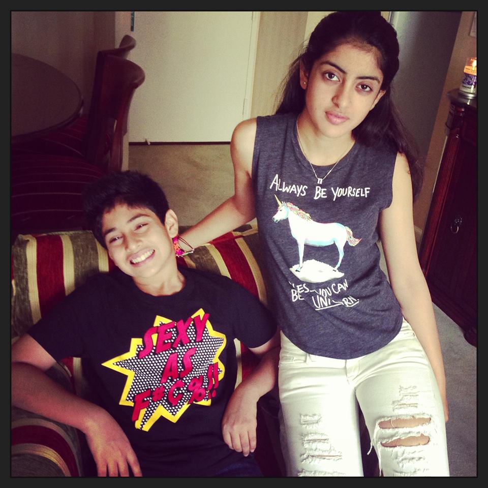 Unseen Pics Of Actor Amitabh Bachchan Grandchildren - MERE PIX