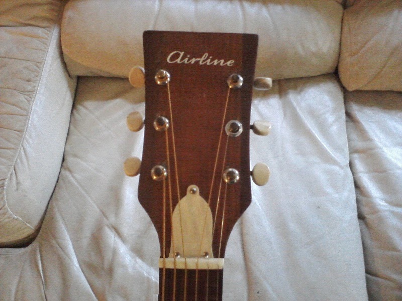 Craigslist Vintage Guitar Hunt 1960's Airline / Kay acoustic in