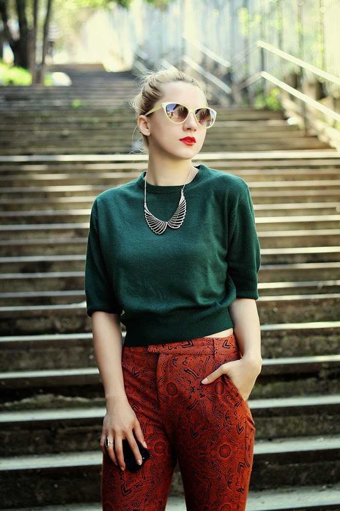 green crop top sweater embroidered nowistyle pants 