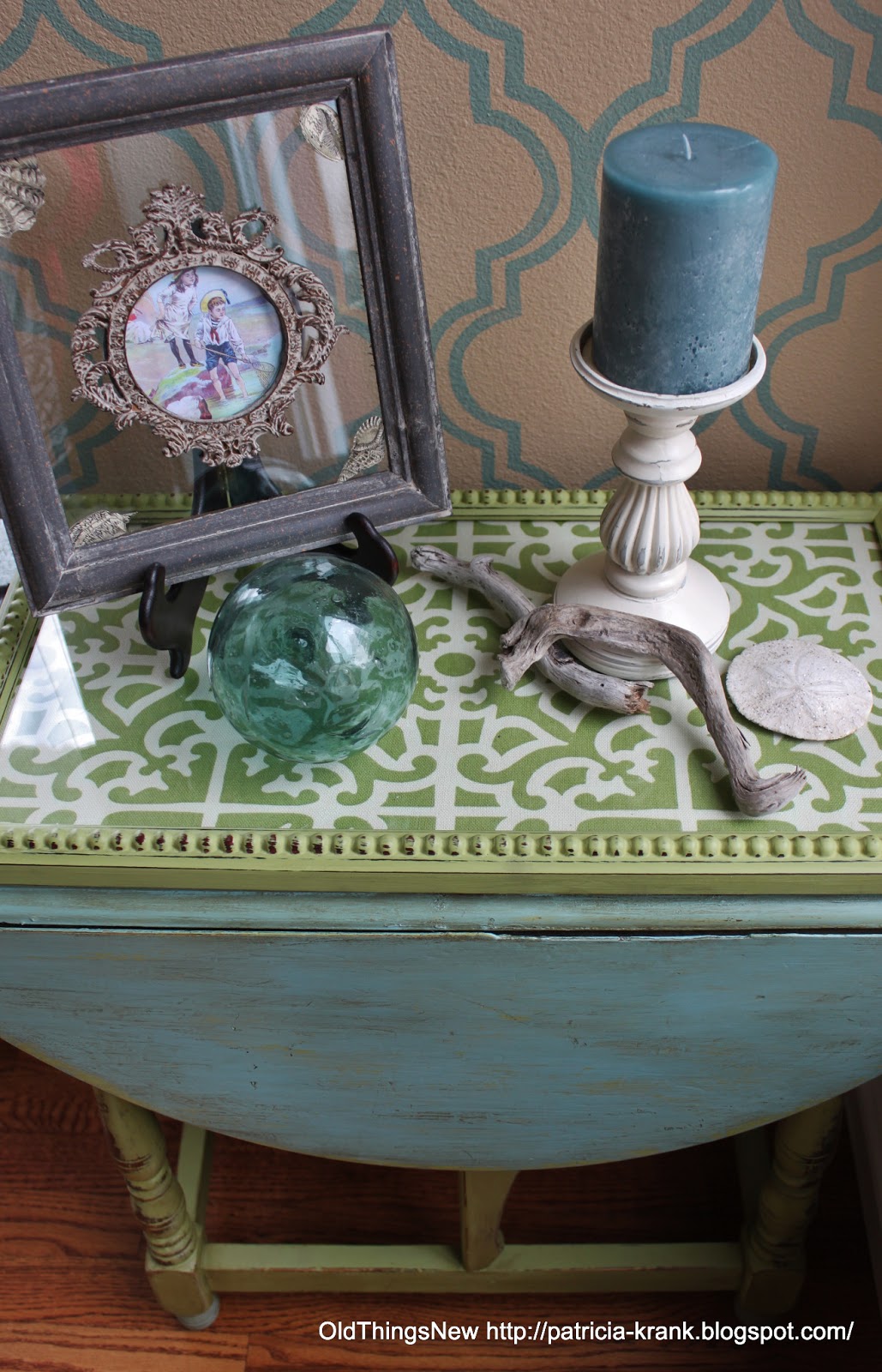 Old things new – a beachy side table
