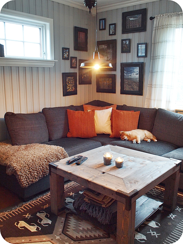 Bettum Villa: Håndlaget nytt sofabord.