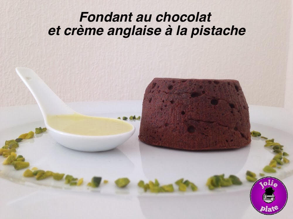 Jolie Plate Fondant Au Chocolat Et Creme Anglaise A La Pistache