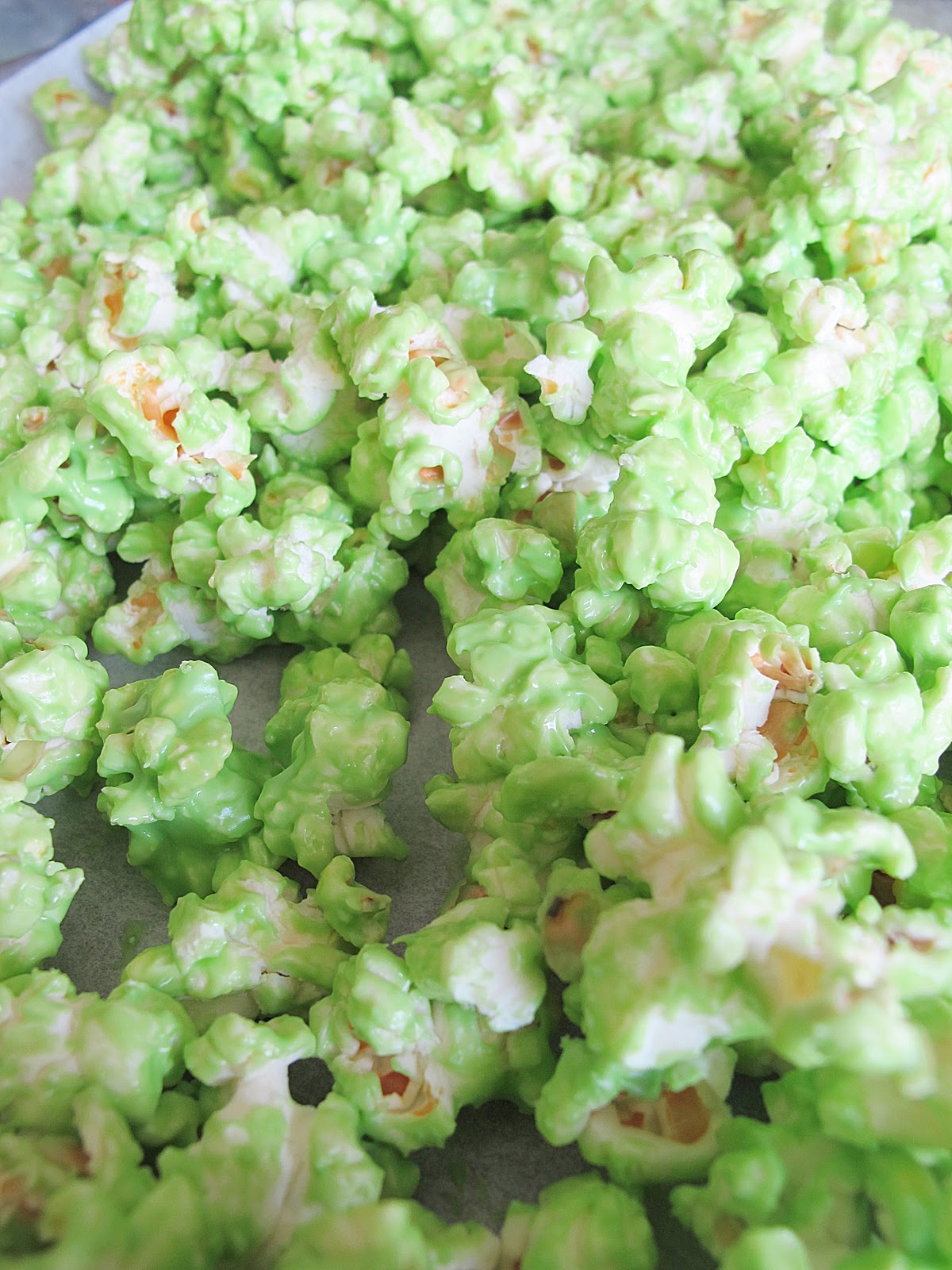 Green Slimed Popcorn Purple Chocolat Home