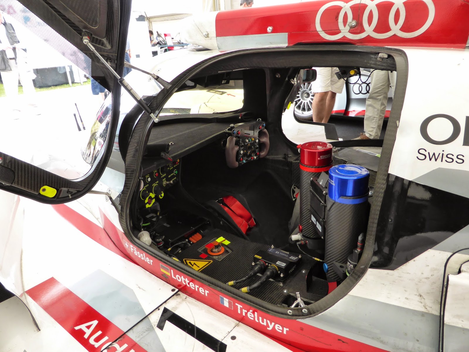 Audi R18 e-tron cockpit