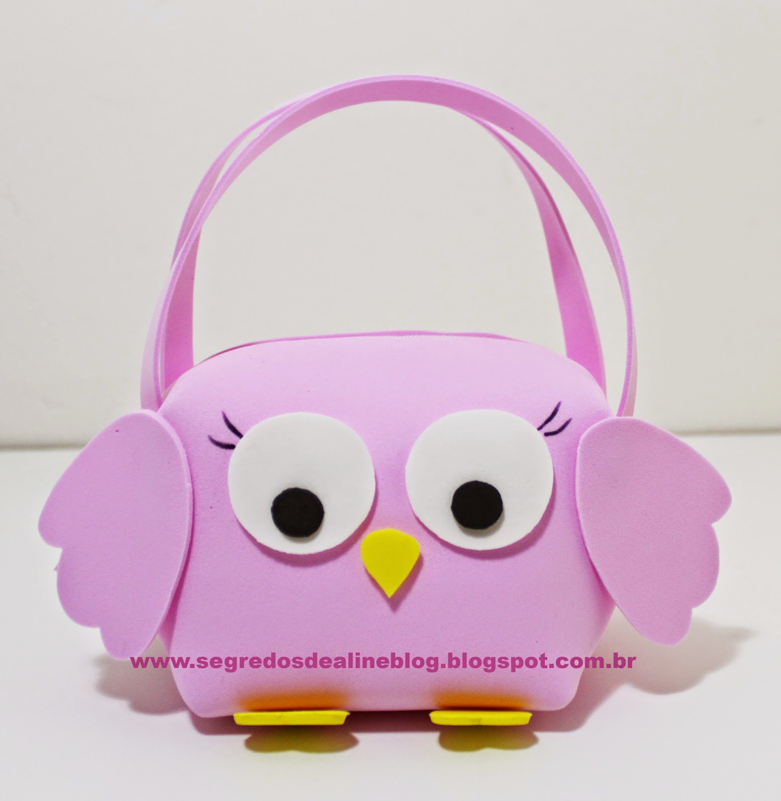 Segredos de Aline Artesanato EVA Lembrancinha Bolsa ou Necessaire Coruja em EVA Armario Barato Blanco ~ Segredos de Aline Artesanato EVA Lembrancinha Bolsa ou Necessaire Coruja em EVA