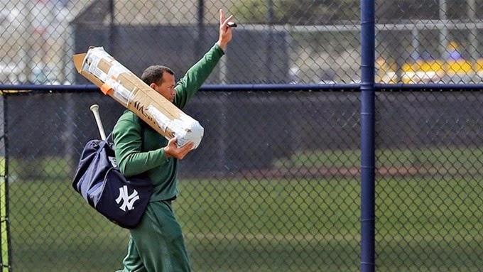 Alex Rodriguez es el centro de atención en los campos de entrenamientos. 