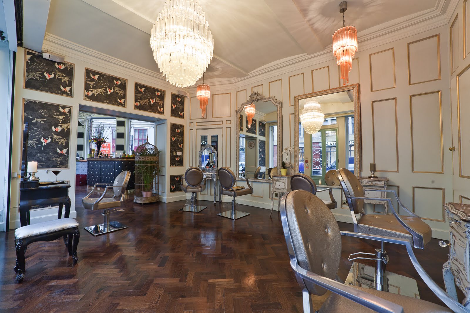 Taylor Taylor Salon, Spitalfields cut & colour revamp for Thoroughly