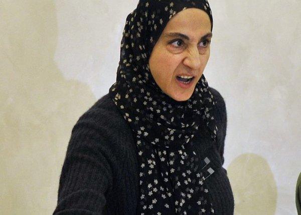 La mamá de los terroristas de Boston viajará a Estados Unidos