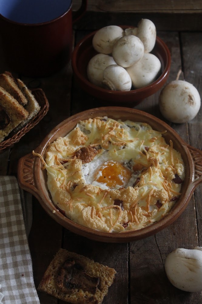 Huevos Al Horno Con Pan De Setas
