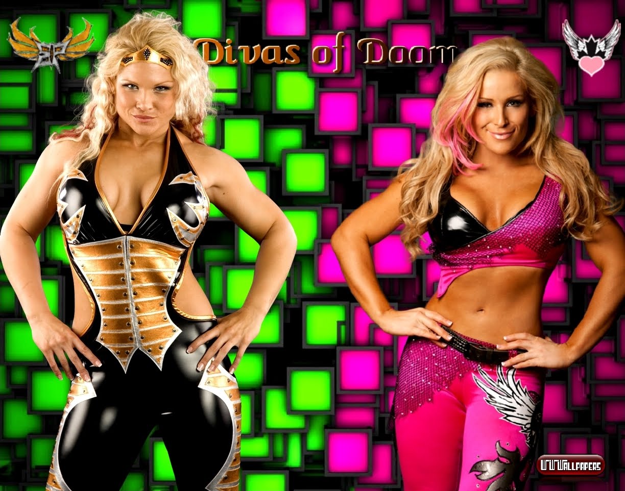 http://1.bp.blogspot.com/-Et62IVGKa-M/TknyB6xG_iI/AAAAAAAAAvk/CCXrZYL8rQ4/s1600/Beth%2Bphoenix%2Band%2Bnatalya%2Bwallpaper%2Bdivas%2Bof%2Bdoom.jpg