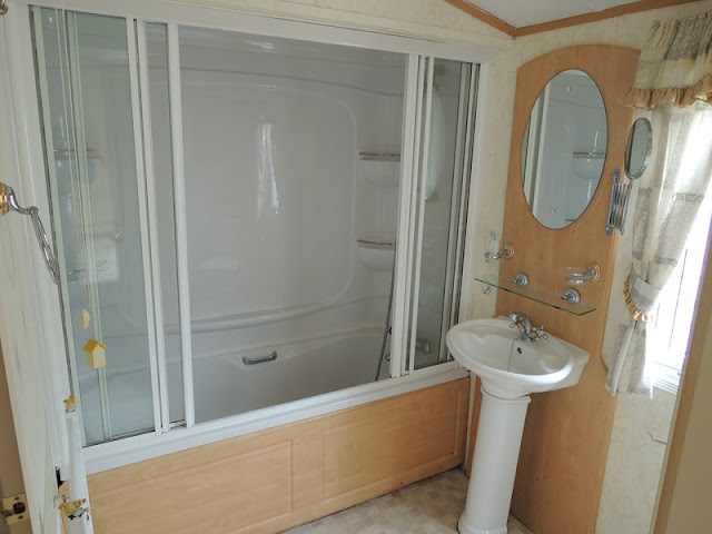 Mobile Home Willerby Vogue Bathroom