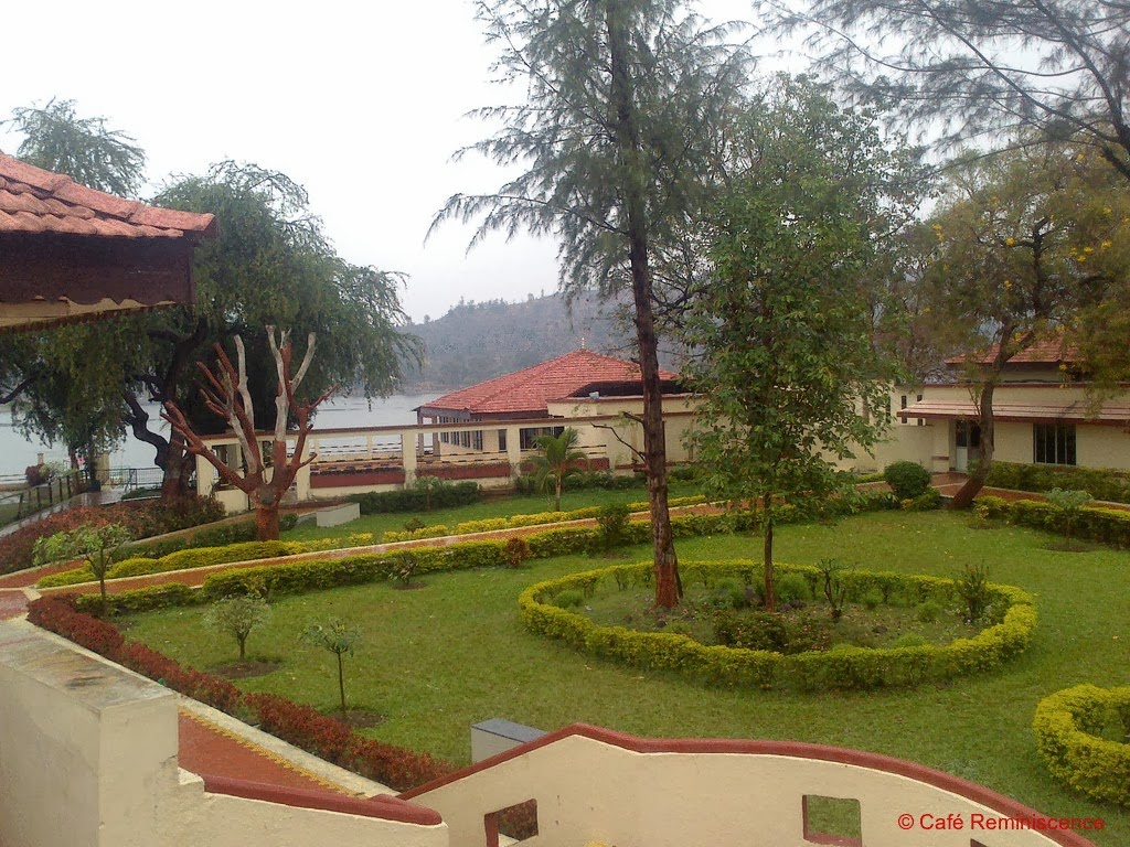 Café Reminiscence :Dhudhani Café Reminiscence :