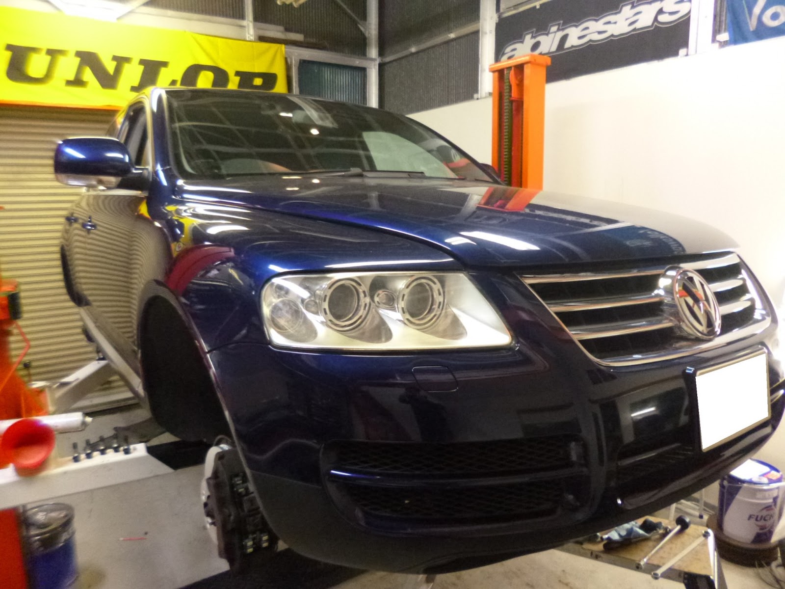 Voice ヴォイス フォルクスワーゲン トゥアレグ 車検整備 ブレーキリフレッシュ作業