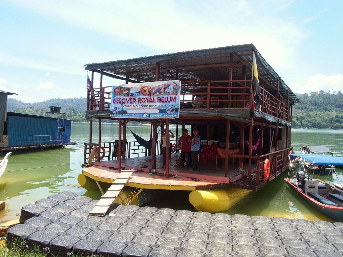 Travelholic Day 1 Royal Belum Houseboat Rafflesia