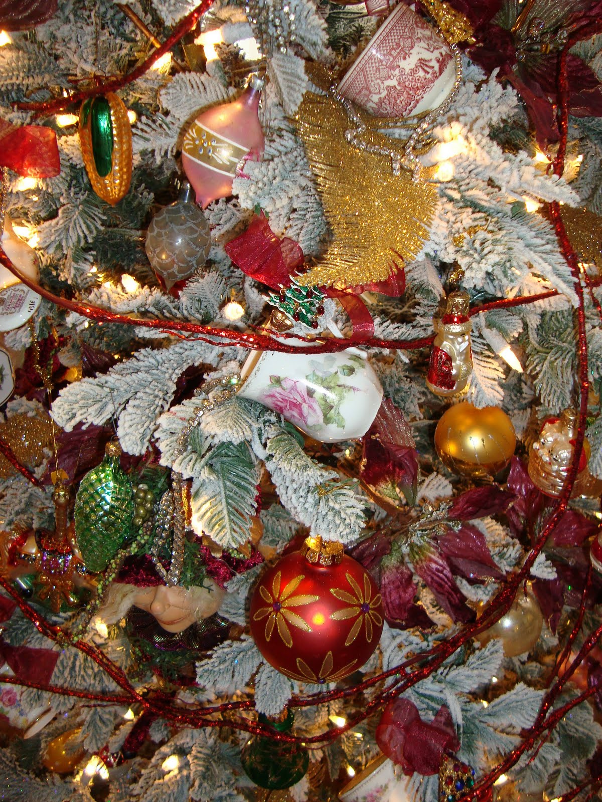 Martha's Favorites TEA CUP CHRISTMAS TREE HOW LOVELY ARE YOUR BRANCHES!