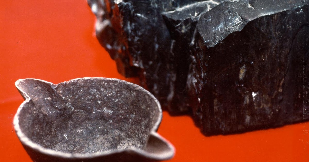 The Biggest Secrets Of The World Iron Pot Embedded Inside Coal Lump