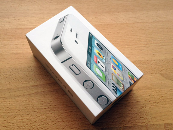 iPhone 4S Unboxing