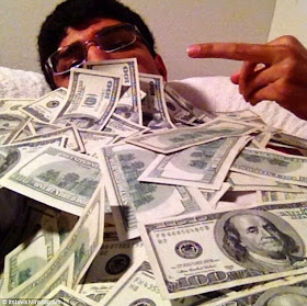 http://1.bp.blogspot.com/-EzdjZBHMapA/VBba8FjQXeI/AAAAAAABQHQ/Fq0E5eIbLt8/s1600/1410475335429_wps_8_Instagram_s_Richest_Teen_.jpg