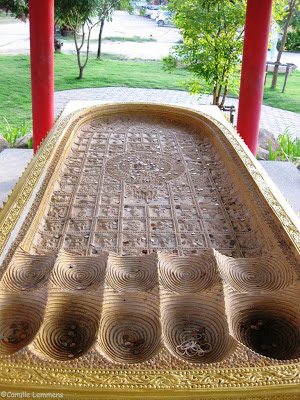 Wat Plai Laem, Buddha's footprint