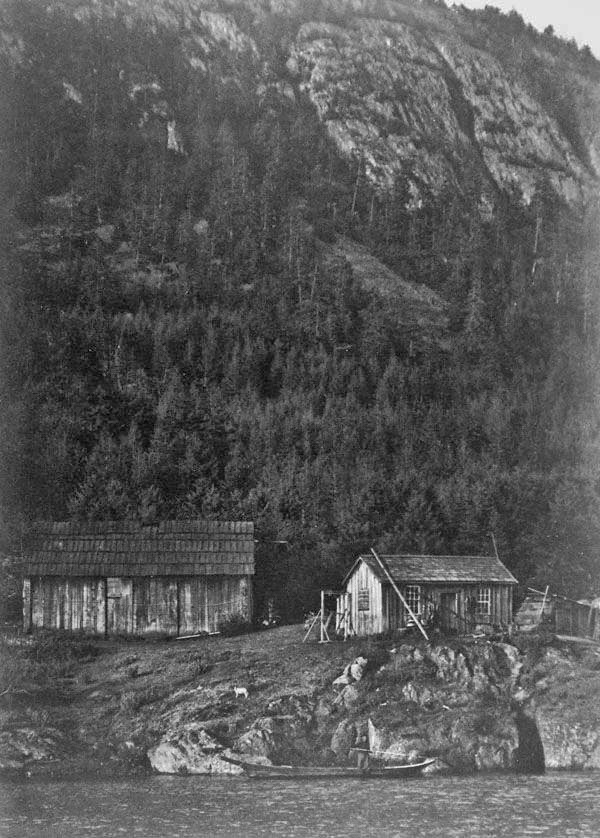 American Indian's History and Photographs Canadian Native American