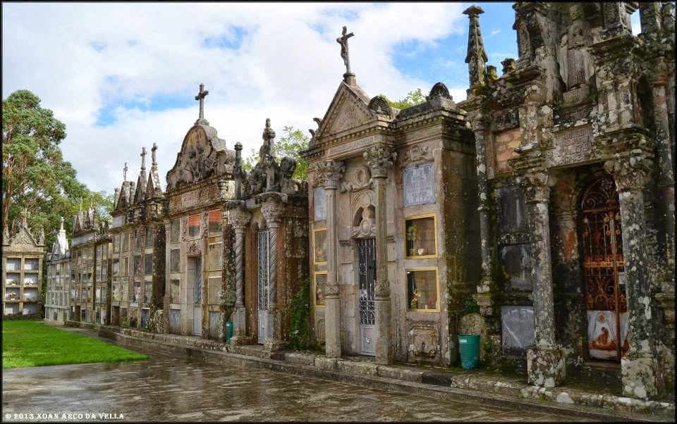 XOAN ARCO DA VELLA IGLESIA DE XUNQUEIRAS PAZOS DE BORBÉN