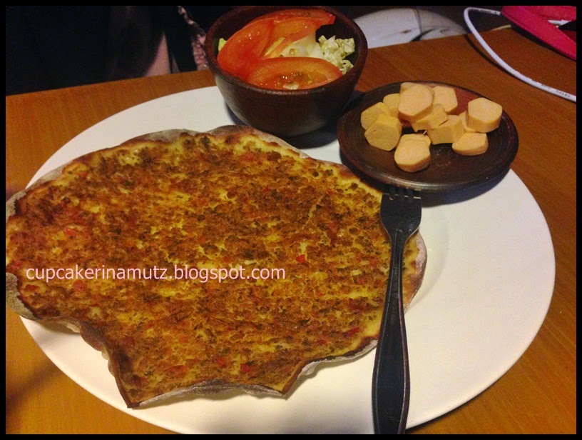 kuliner jogja Lazza Pizza Turki Rina Chabbymutz