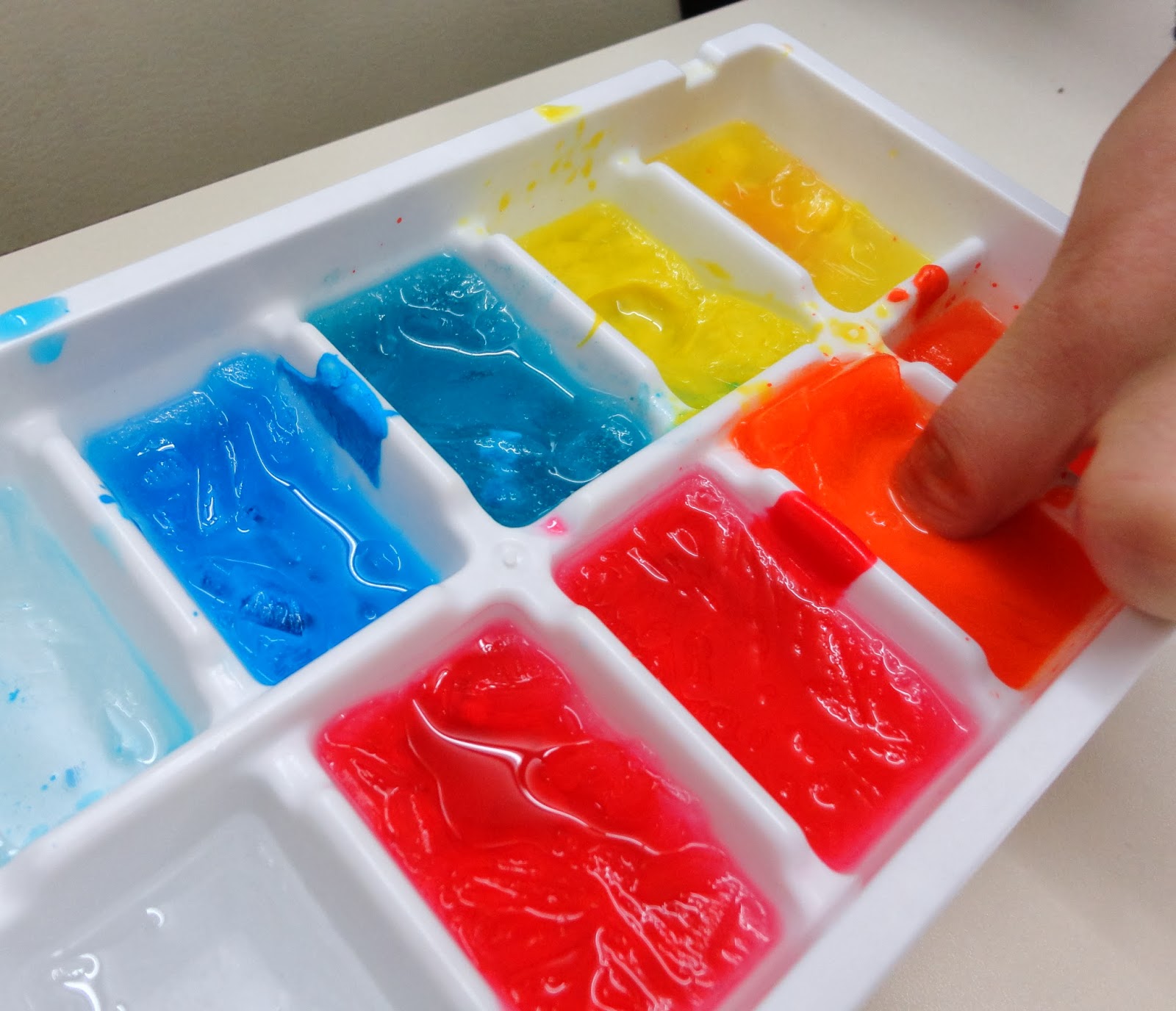 I LEARNED IT IN KINDERGARTEN! Melting Frozen Paint