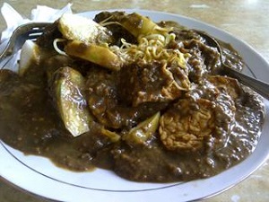 Makanan Enak Di Surabaya Rujak Cingur Ahmad Jaiz