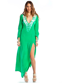 yeşil yırtmaçlı elbise